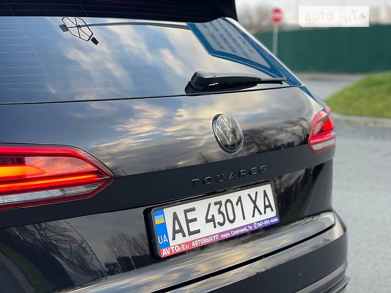 Внедорожник / Кроссовер Volkswagen Touareg 2021 в Киеве