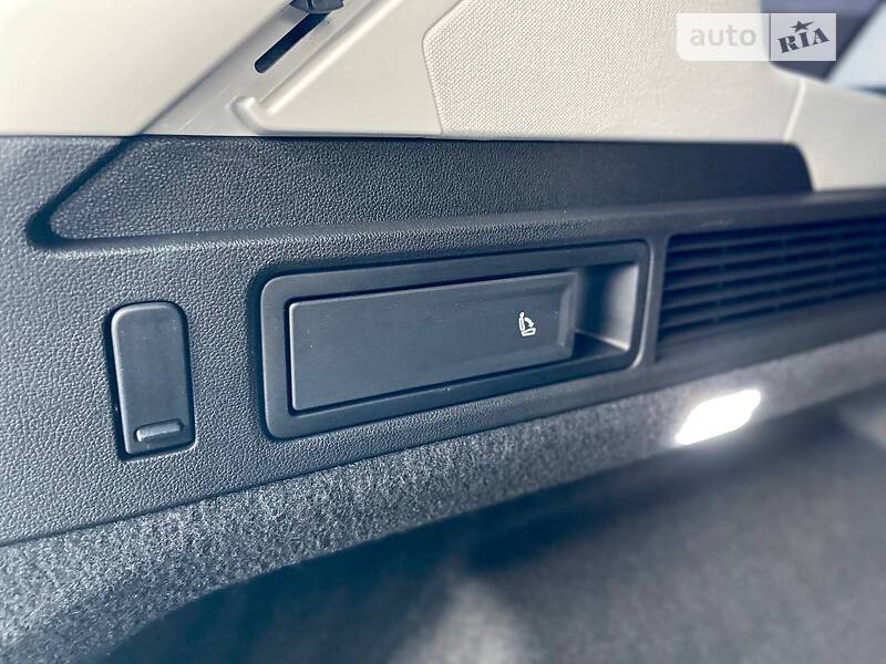 Внедорожник / Кроссовер Volkswagen Touareg 2021 в Киеве