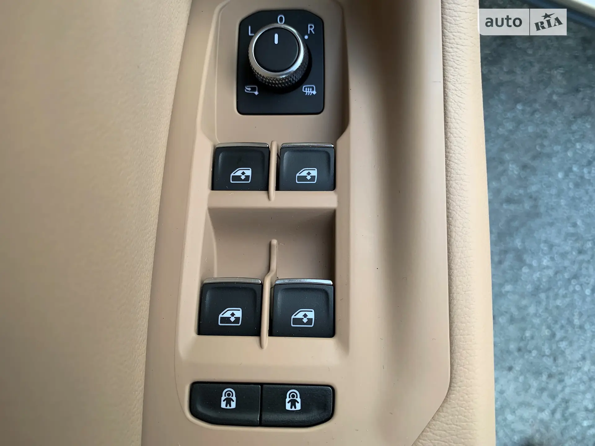 2019 Volkswagen Touareg - мініатюра 50