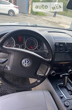 Позашляховик / Кросовер Volkswagen Touareg 2007 в Харкові