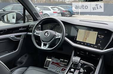 Внедорожник / Кроссовер Volkswagen Touareg 2018 в Луцке