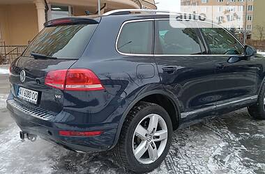 Внедорожник / Кроссовер Volkswagen Touareg 2010 в Киеве