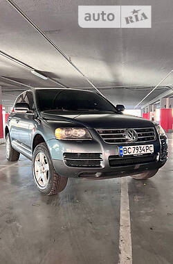 Позашляховик / Кросовер Volkswagen Touareg 2005 в Львові