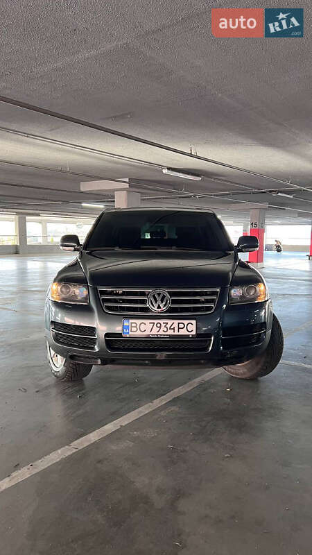 Позашляховик / Кросовер Volkswagen Touareg 2005 в Львові