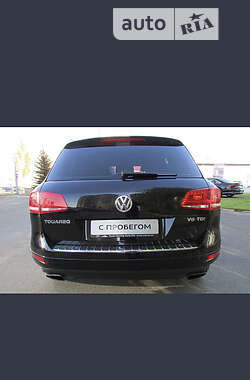 Внедорожник / Кроссовер Volkswagen Touareg 2013 в Ужгороде