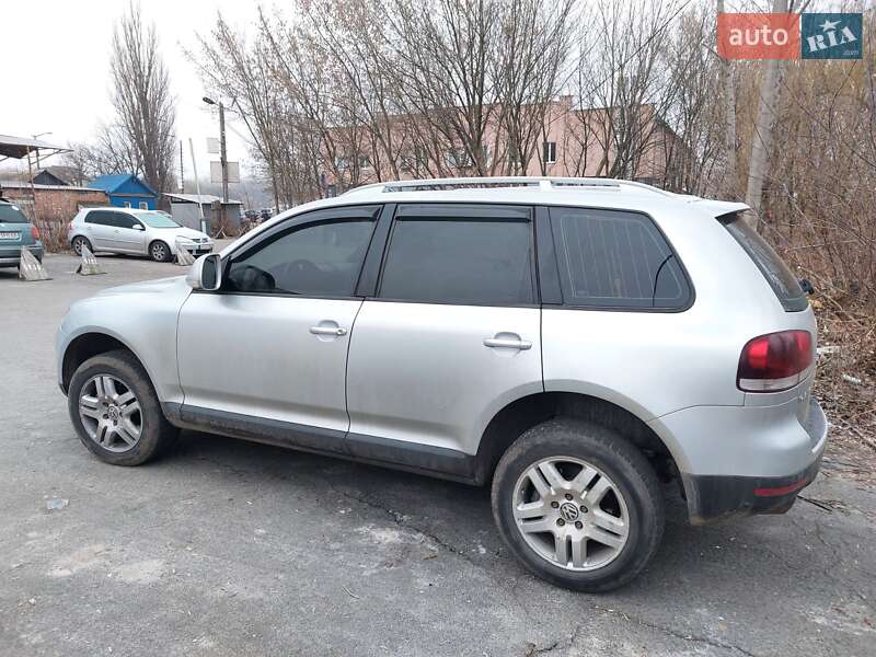 Внедорожник / Кроссовер Volkswagen Touareg 2008 в Чернигове