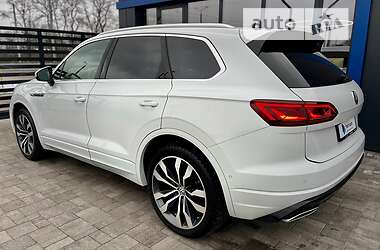 Внедорожник / Кроссовер Volkswagen Touareg 2019 в Ровно