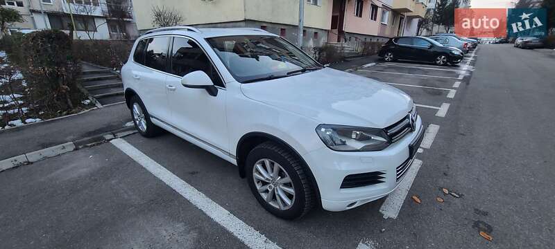 Внедорожник / Кроссовер Volkswagen Touareg 2012 в Херсоне