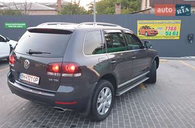 Внедорожник / Кроссовер Volkswagen Touareg 2010 в Хусте