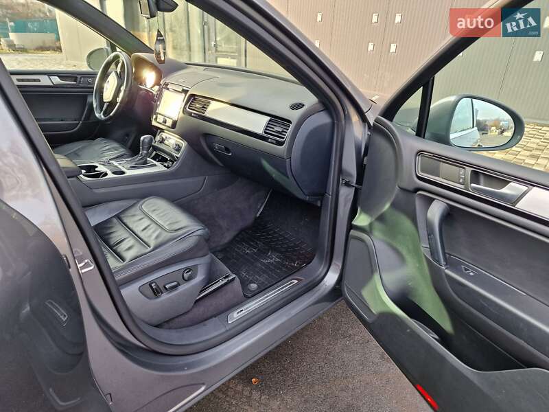 Внедорожник / Кроссовер Volkswagen Touareg 2013 в Киеве фото 32 Внедорожник / Кроссовер Volkswagen Touareg 2013 в Киеве