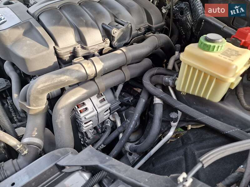 Внедорожник / Кроссовер Volkswagen Touareg 2013 в Киеве фото 37 Внедорожник / Кроссовер Volkswagen Touareg 2013 в Киеве