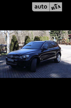 Внедорожник / Кроссовер Volkswagen Touareg 2013 в Трускавце