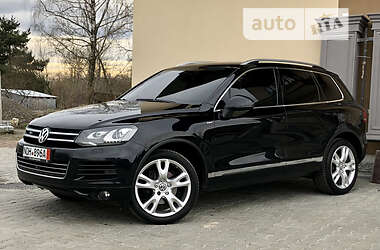 Внедорожник / Кроссовер Volkswagen Touareg 2011 в 