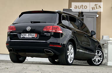 Внедорожник / Кроссовер Volkswagen Touareg 2011 в 