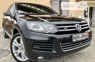 Внедорожник / Кроссовер Volkswagen Touareg 2011 в 
