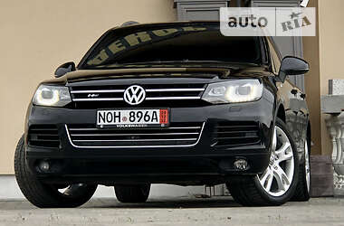 Внедорожник / Кроссовер Volkswagen Touareg 2011 в 