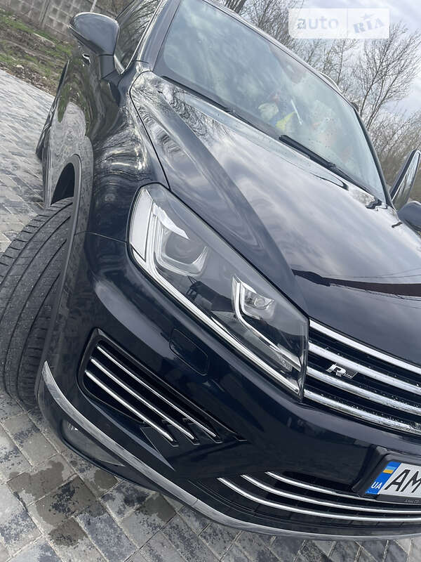 Позашляховик / Кросовер Volkswagen Touareg 2015 в Рівному фото 4 Позашляховик / Кросовер Volkswagen Touareg 2015 в Рівному