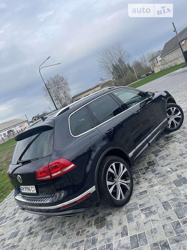 Позашляховик / Кросовер Volkswagen Touareg 2015 в Рівному фото 16 Позашляховик / Кросовер Volkswagen Touareg 2015 в Рівному