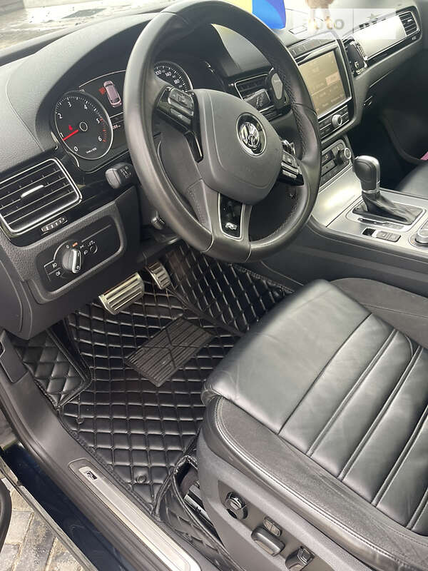 Позашляховик / Кросовер Volkswagen Touareg 2015 в Рівному фото 58 Позашляховик / Кросовер Volkswagen Touareg 2015 в Рівному