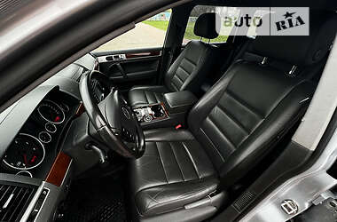 Внедорожник / Кроссовер Volkswagen Touareg 2007 в 