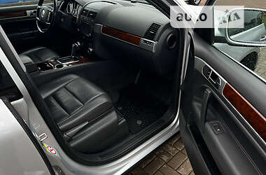 Внедорожник / Кроссовер Volkswagen Touareg 2007 в 