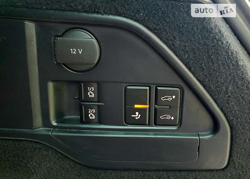 Внедорожник / Кроссовер Volkswagen Touareg 2010 в Запорожье