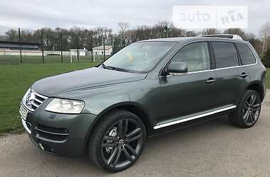 Внедорожник / Кроссовер Volkswagen Touareg 2003 в Александрие