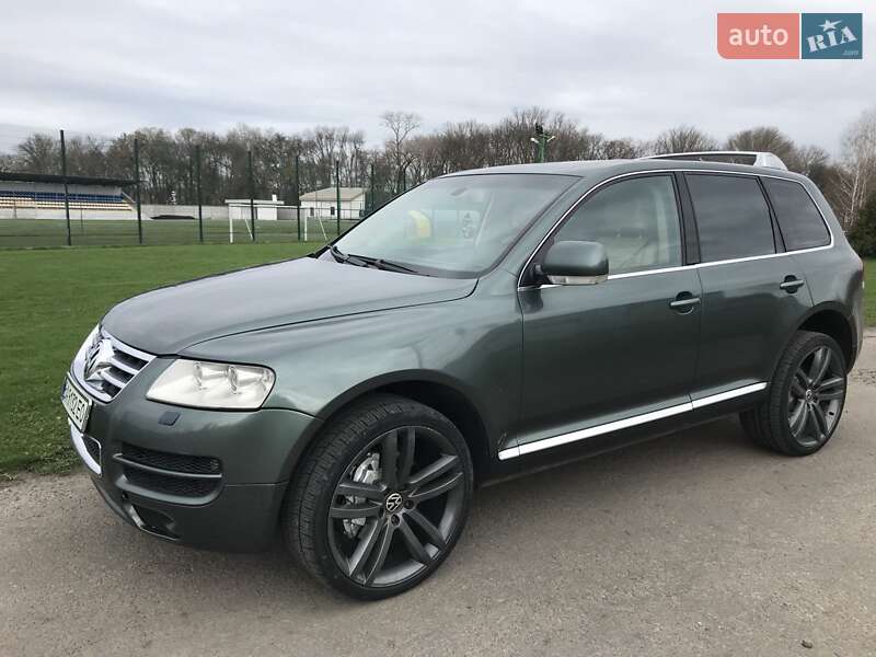 Позашляховик / Кросовер Volkswagen Touareg 2003 в Олександрії