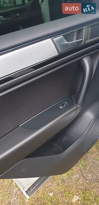 Внедорожник / Кроссовер Volkswagen Touareg 2013 в Житомире фото 13 Внедорожник / Кроссовер Volkswagen Touareg 2013 в Житомире