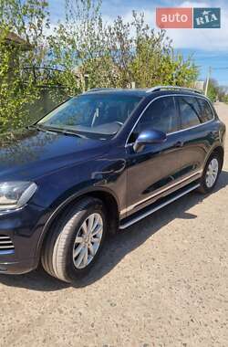 Внедорожник / Кроссовер Volkswagen Touareg 2011 в Белгороде-Днестровском