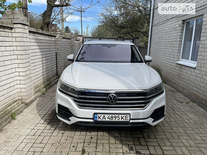 Внедорожник / Кроссовер Volkswagen Touareg 2020 в Харькове