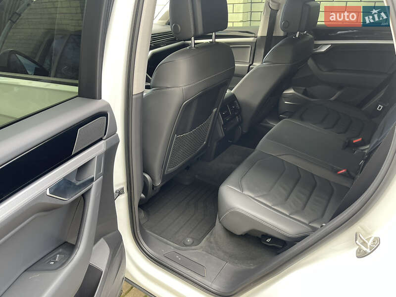 Внедорожник / Кроссовер Volkswagen Touareg 2020 в Харькове