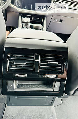 Позашляховик / Кросовер Volkswagen Touareg 2023 в 