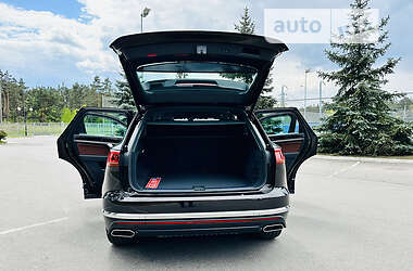 Позашляховик / Кросовер Volkswagen Touareg 2023 в 