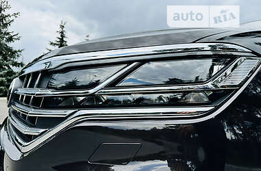 Позашляховик / Кросовер Volkswagen Touareg 2023 в 