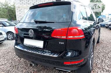 Позашляховик / Кросовер Volkswagen Touareg 2013 в Сумах