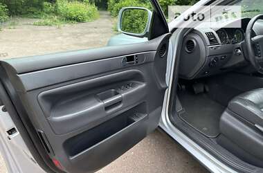 Внедорожник / Кроссовер Volkswagen Touareg 2006 в Чернигове