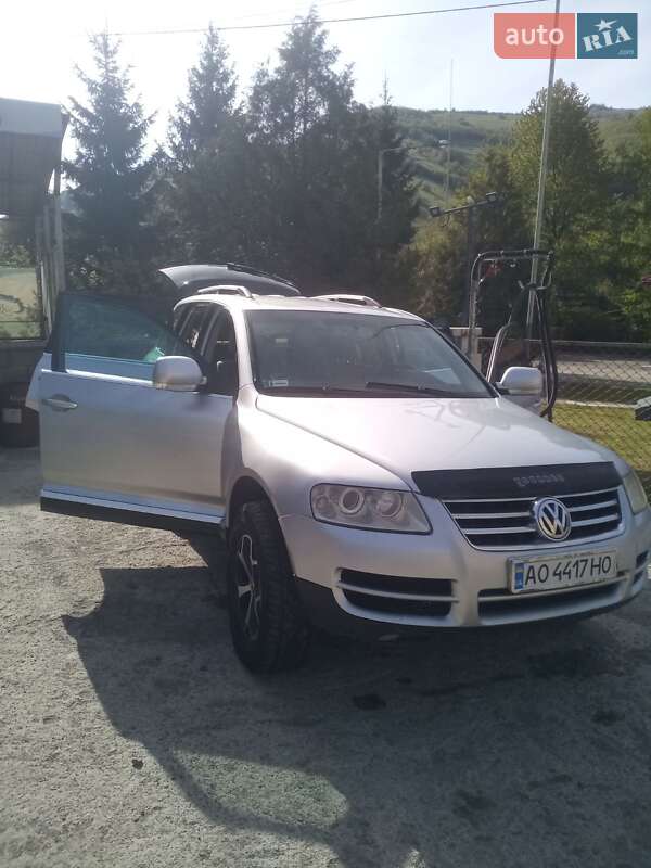 Позашляховик / Кросовер Volkswagen Touareg 2003 в Рахові