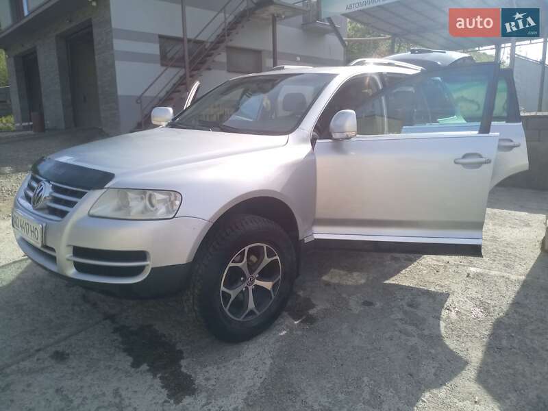 Позашляховик / Кросовер Volkswagen Touareg 2003 в Рахові