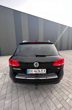 Позашляховик / Кросовер Volkswagen Touareg 2014 в Хмельницькому