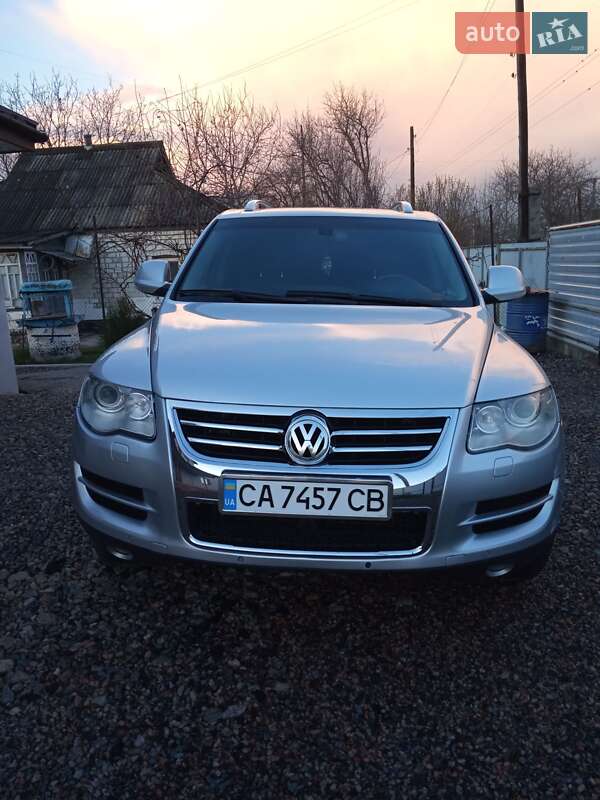 Позашляховик / Кросовер Volkswagen Touareg 2007 в Шполі
