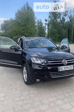 Внедорожник / Кроссовер Volkswagen Touareg 2010 в Луцке