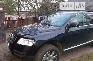 Внедорожник / Кроссовер Volkswagen Touareg 2005 в Каменке-Бугской