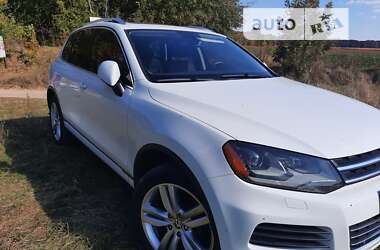 Позашляховик / Кросовер Volkswagen Touareg 2012 в Умані