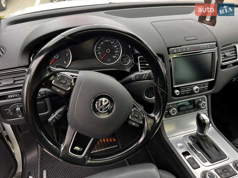 Внедорожник / Кроссовер Volkswagen Touareg 2015 в Хмельницком фото 46 Внедорожник / Кроссовер Volkswagen Touareg 2015 в Хмельницком