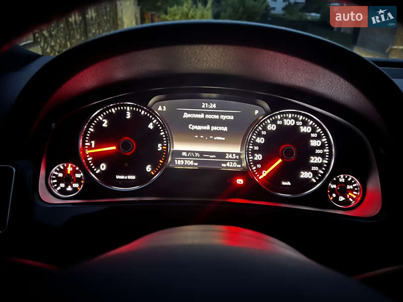 Внедорожник / Кроссовер Volkswagen Touareg 2015 в Хмельницком фото 121 Внедорожник / Кроссовер Volkswagen Touareg 2015 в Хмельницком