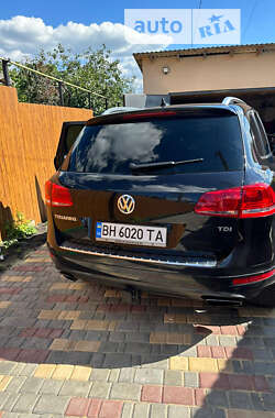 Внедорожник / Кроссовер Volkswagen Touareg 2013 в Подольске