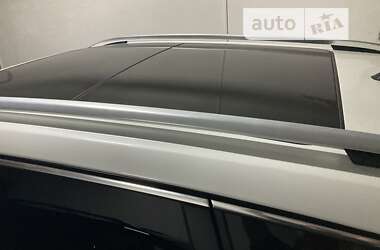 Внедорожник / Кроссовер Volkswagen Touareg 2015 в 