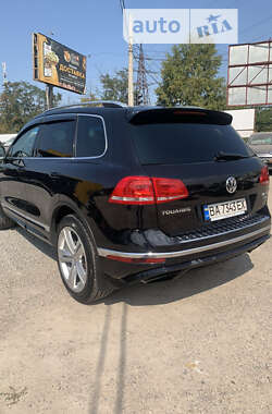 Позашляховик / Кросовер Volkswagen Touareg 2014 в Кропивницькому