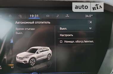 Внедорожник / Кроссовер Volkswagen Touareg 2018 в 